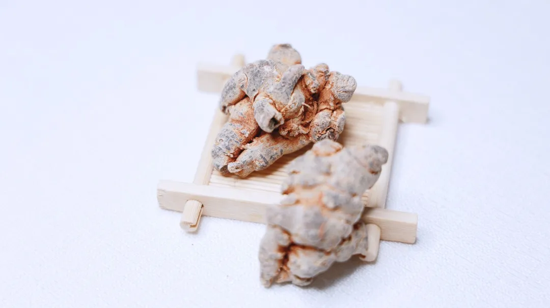 Three Common Chinese Herbs for Health Maintenance and Anti-Aging