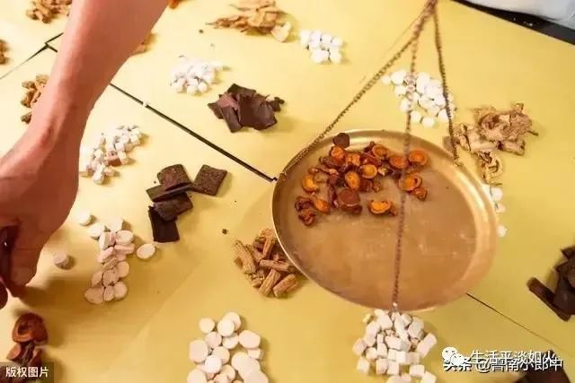 Symptoms of Blood Deficiency in Traditional Chinese Medicine