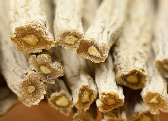 Qi Deficiency Constitution: Selection of Ginseng Varieties for Insufficient Zhongqi, Yuanqi, and Heart Qi