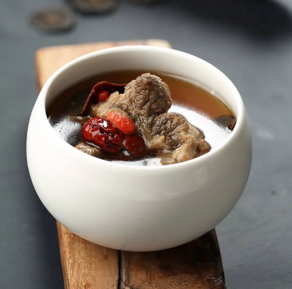 Suffering from Lower Back Pain? These Six Medicinal Dishes Can Help
