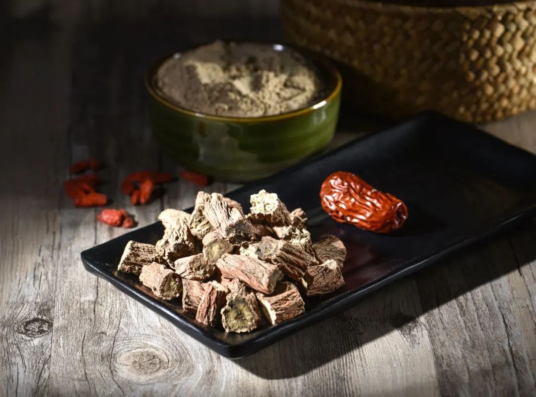 Understanding Medicinal Foods: Activating Blood Circulation and Alleviating Pain