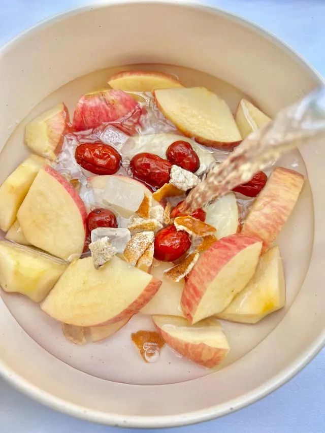 Cold Weather Triggers Stomach Issues: A Formula to Warm the Spleen and Stomach