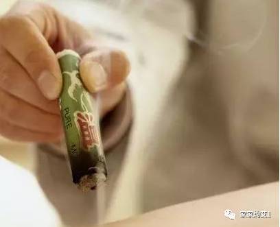 Strengthening the Vital Qi and Expelling Pathogenic Qi: How Moxibustion in TCM Can Help You Heal!