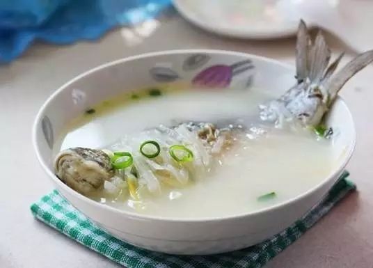 Got Dampness? 20 Recipes for Damp-Removing Soups That Nourish Yin, Tonify Qi and Blood, Support the Lungs, and Strengthen Essence, Suitable for All Ages