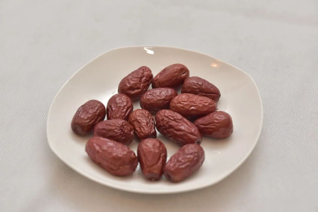 Do Red Dates and Brown Sugar Nourish the Blood? The 8 Foods That Truly Supplement Blood