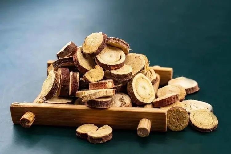 Reviving Yang Qi: Zhang Zhongjing's Timeless Formula for Warming the Body and Dispelling Cold
