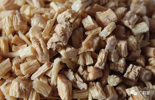 The Efficacy and Uses of Codonopsis (Dang Shen), Its Consumption Methods and Contraindications, and Suitable Populations