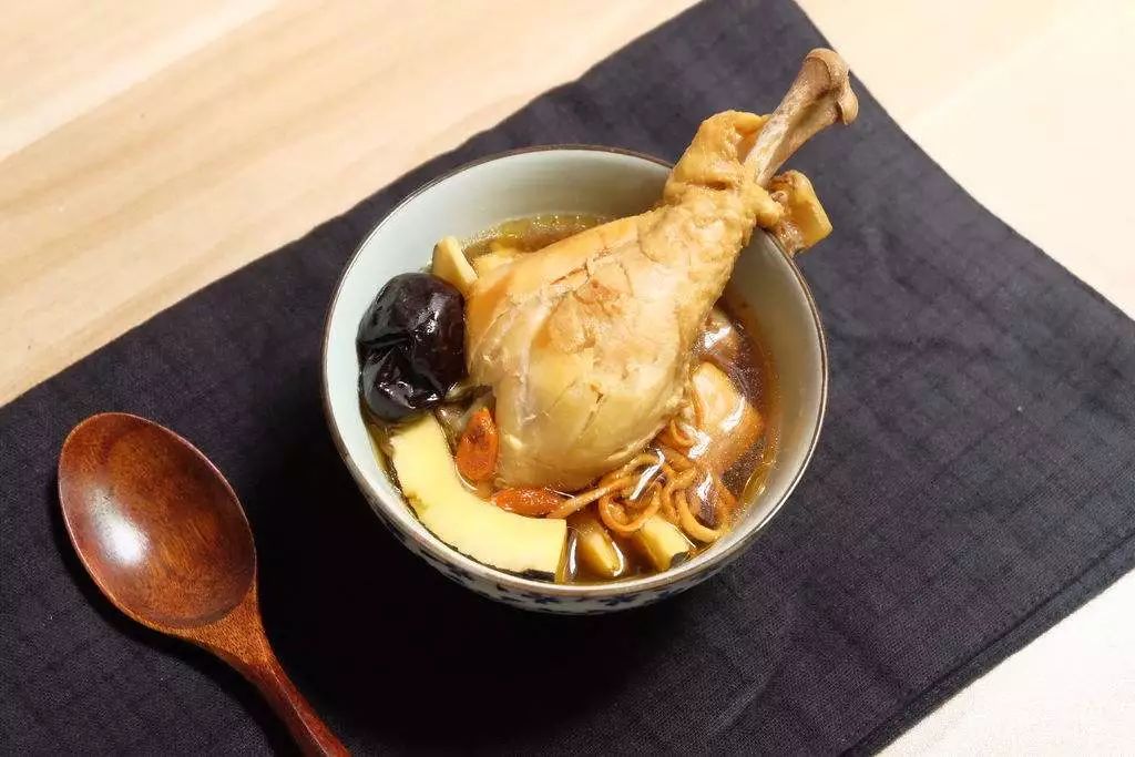 14 Nutritious and Delicious Medicinal Soups for the Spring Festival
