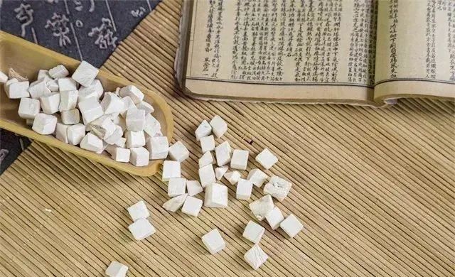 Fu Ling: A Treasure of TCM and 5 Ways to Incorporate It into Your Diet
