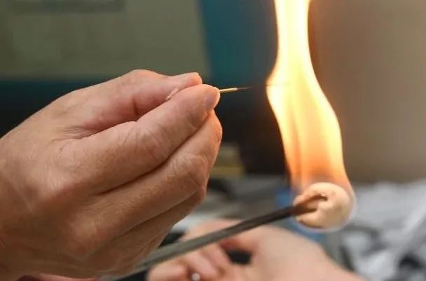 What Common Skin Diseases Can Fire Needle Therapy Treat?