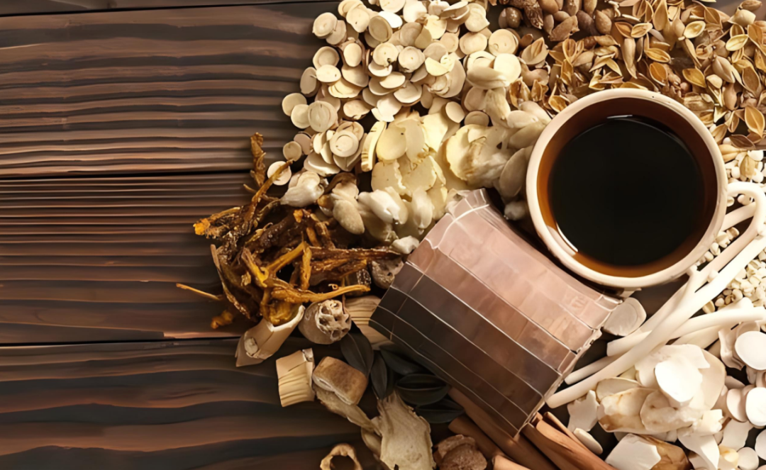 The Timeless Formula for Eliminating Dampness: A Classic Prescription by Zhang Zhongjing to Help You Drain, Transform, and Dry Excess Moisture