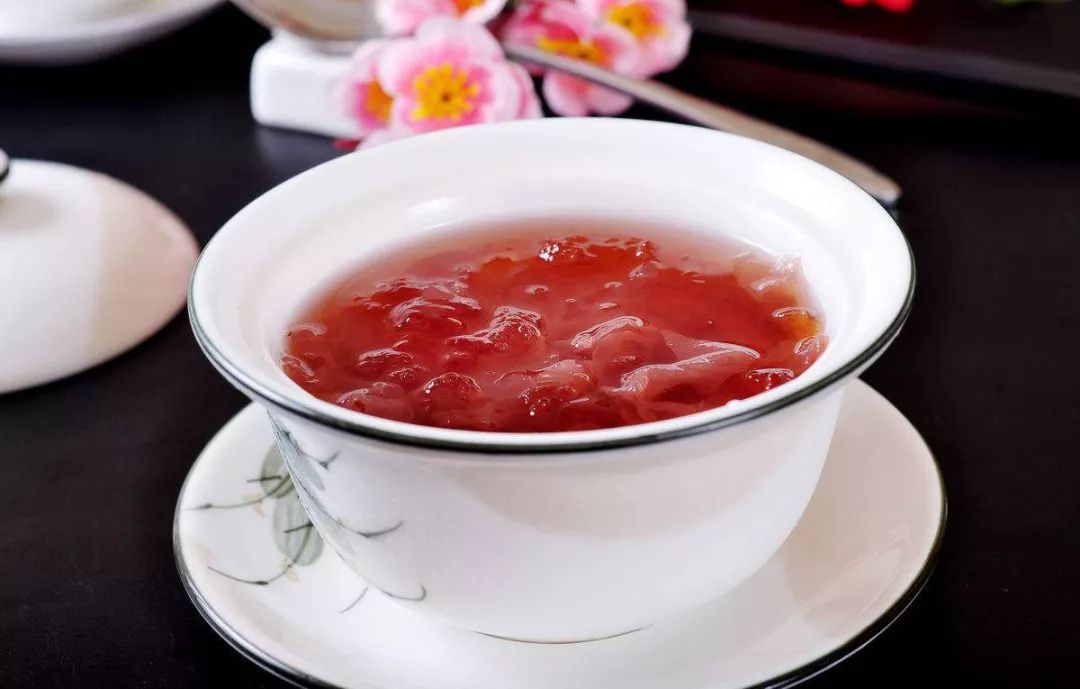 14 Nutritious and Delicious Medicinal Soups for the Spring Festival