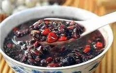 Nourishing Yang in the Morning and Yin in the Evening: Simple Methods for Harmonizing Yin and Yang to Reduce Illness