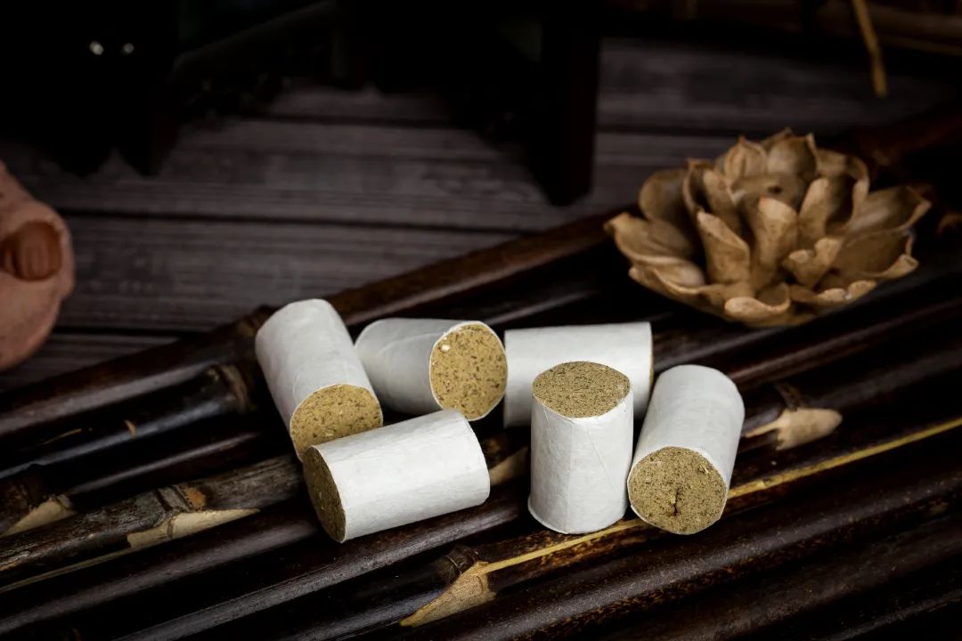 What Are the Classifications of Moxibustion?