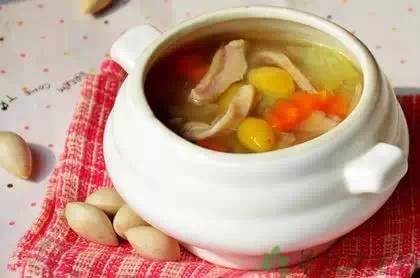 Got Dampness? 20 Recipes for Damp-Removing Soups That Nourish Yin, Tonify Qi and Blood, Support the Lungs, and Strengthen Essence, Suitable for All Ages
