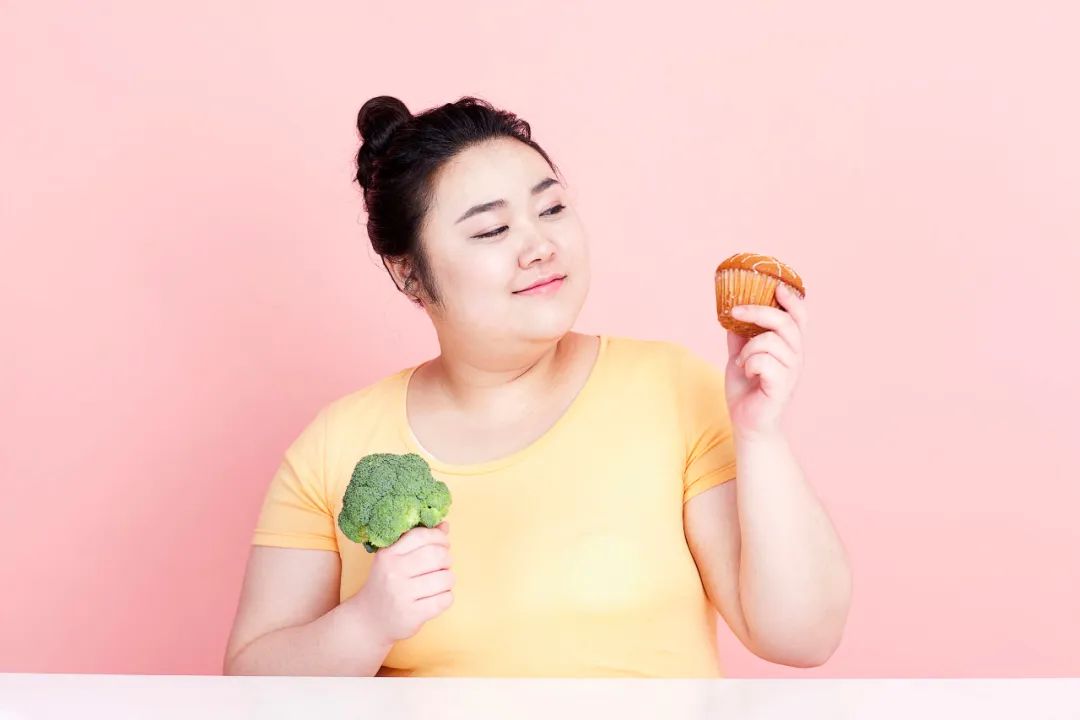The Root Cause of Obesity Lies in Qi Deficiency; Activating Blood Circulation and Resolving Stasis is Key!