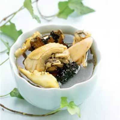 12 Nourishing Medicinal Soups: Incorporating Herbs into Your Meals for Health!