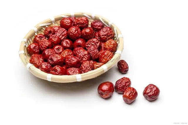 Top Ten Blood-Nourishing Foods for a Healthy Glow Every Day