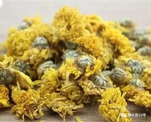 Honeysuckle: A Natural Remedy for Liver Health and Improved Sleep