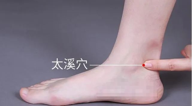 Symptoms and Solutions for Yin Deficiency with Excess Heat