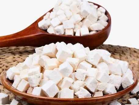 Daily Herb: Poria (Fú Línɡ)
