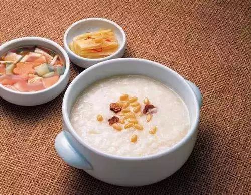 Benefits of Poria (Fu Ling) for Spleen and Stomach Health