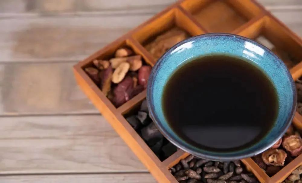Zhang Zhongjing's First Formula for Tonifying Yang: Warming Lung Yang, Spleen Yang, and Kidney Yang to Transform Cold Dampness