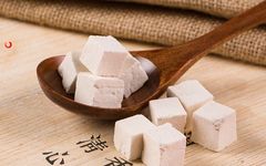 One Gram of Poria: A Powerful Tool for Promoting Diuresis, Reducing Edema, and Strengthening the Spleen, with 6 Poria Recipes