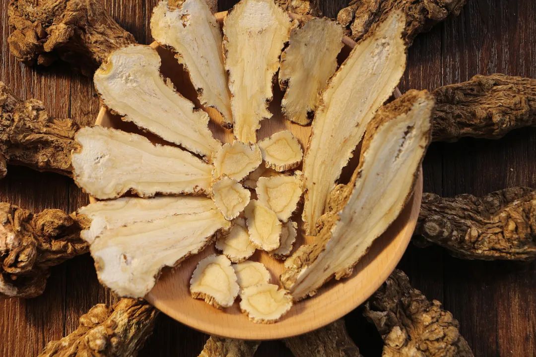 Angelica Sinensis: The 'King of Herbs' and the 'Top Blood Nourishing Herb'!