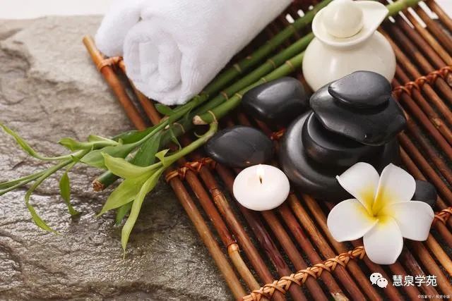 The Philosophy and Practice of Health Preservation in Traditional Chinese Medicine