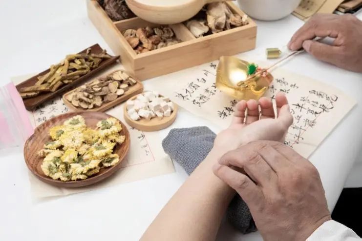 Traditional Chinese Medicine for Health: Nourishing the Heart and Virtue