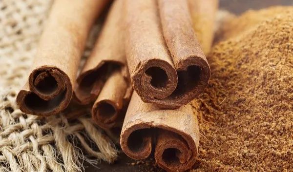 7 Major Symptoms of Spleen and Stomach Yang Deficiency: How Many Do You Have? 6 Effective Remedies to Nourish Spleen and Stomach.