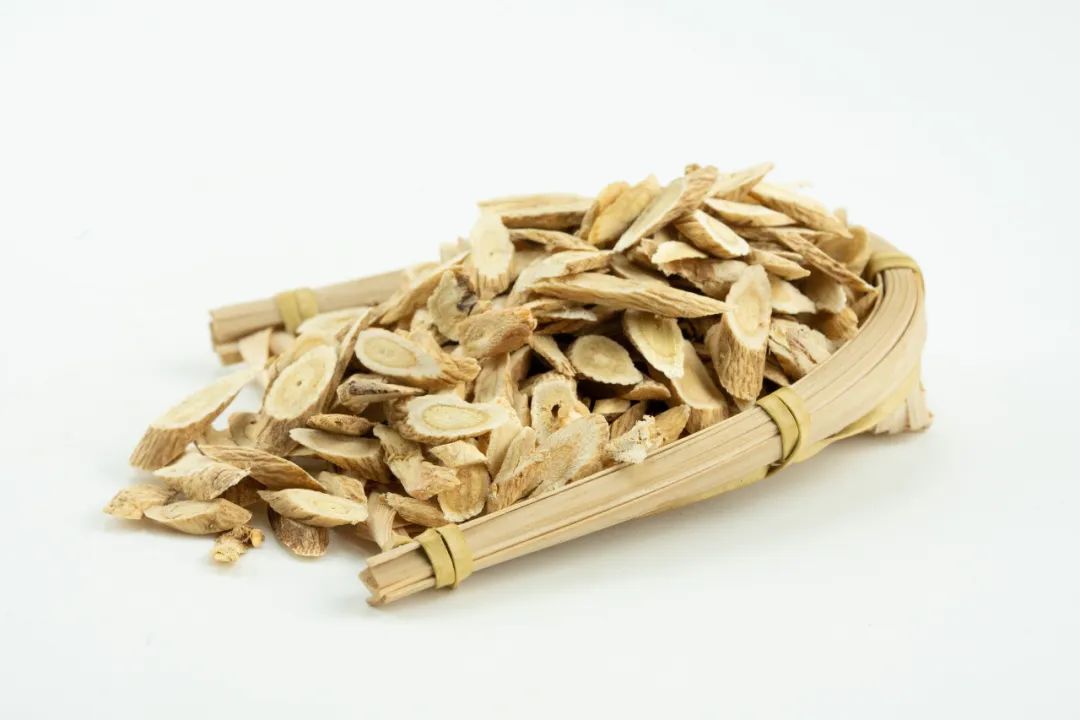 Astragalus: The Herb of Vitality