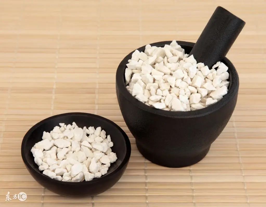 The Efficacy and Benefits of Poria (Fu Ling)