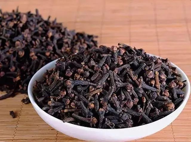 7 Major Symptoms of Spleen and Stomach Yang Deficiency: How Many Do You Have? 6 Effective Remedies to Nourish Spleen and Stomach.