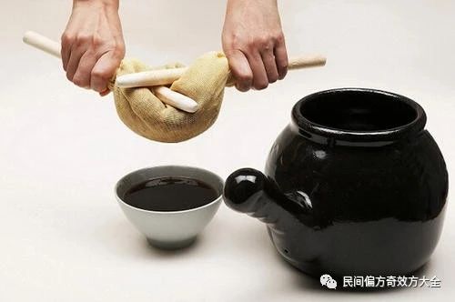 External Application of Chinese Medicine for Low Back Pain: No Recurrence for Seven Years