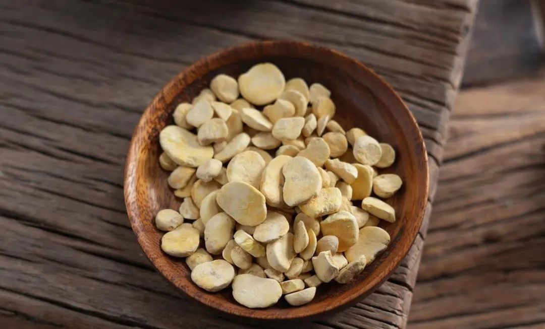 Traditional Chinese Medicine: Enlarged Tongue, Purple-Dark Tongue Body with Teeth Marks? It's Not Just Spleen Deficiency!