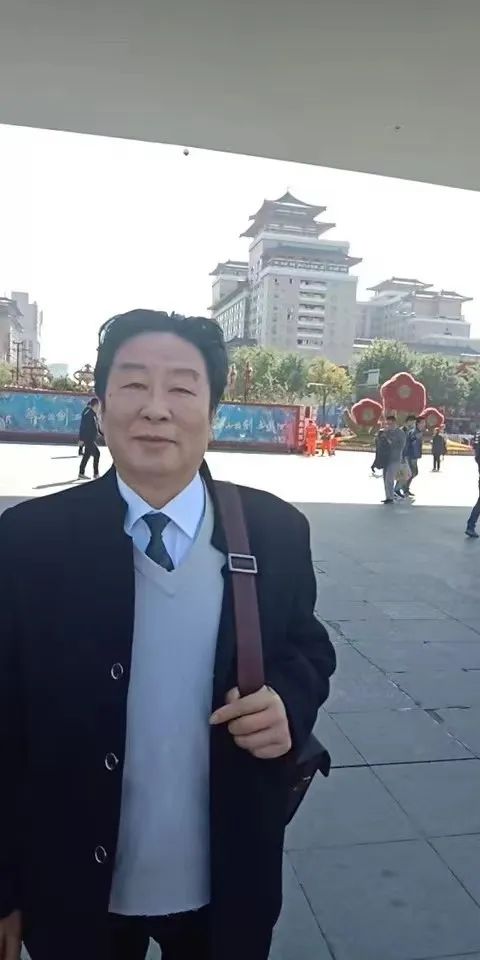 Strolling Through Taiji City