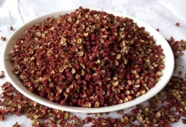 Top Ten Yang-Warming and Cold-Dissipating Ingredients