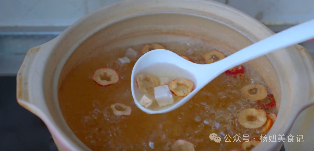 The Perfect Match: Poria and Hawthorn for Health Benefits