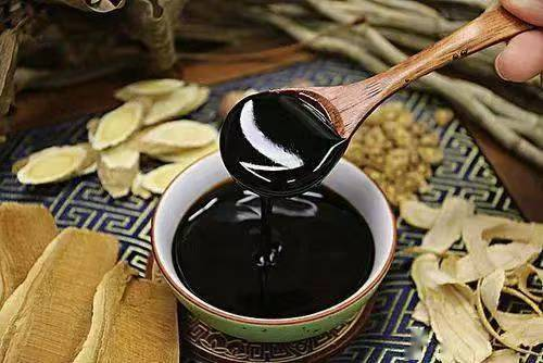 Traditional Chinese Medicine Formulas for Winter Health