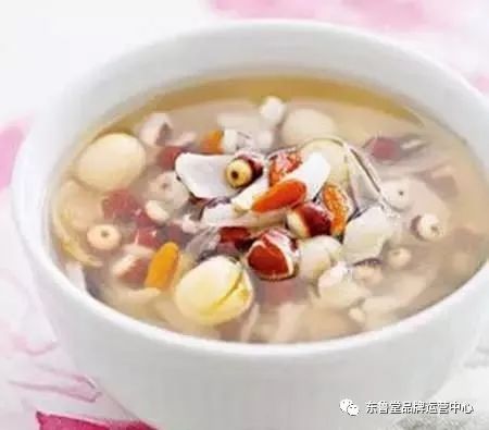 Effective Methods to Eliminate Dampness with Four Traditional Chinese Herbs