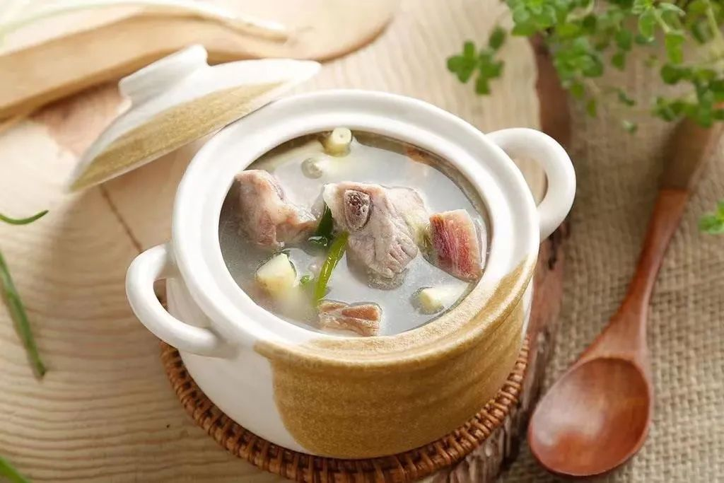 Understanding Coix Seed (Yi Yi Ren) in Traditional Chinese Medicine