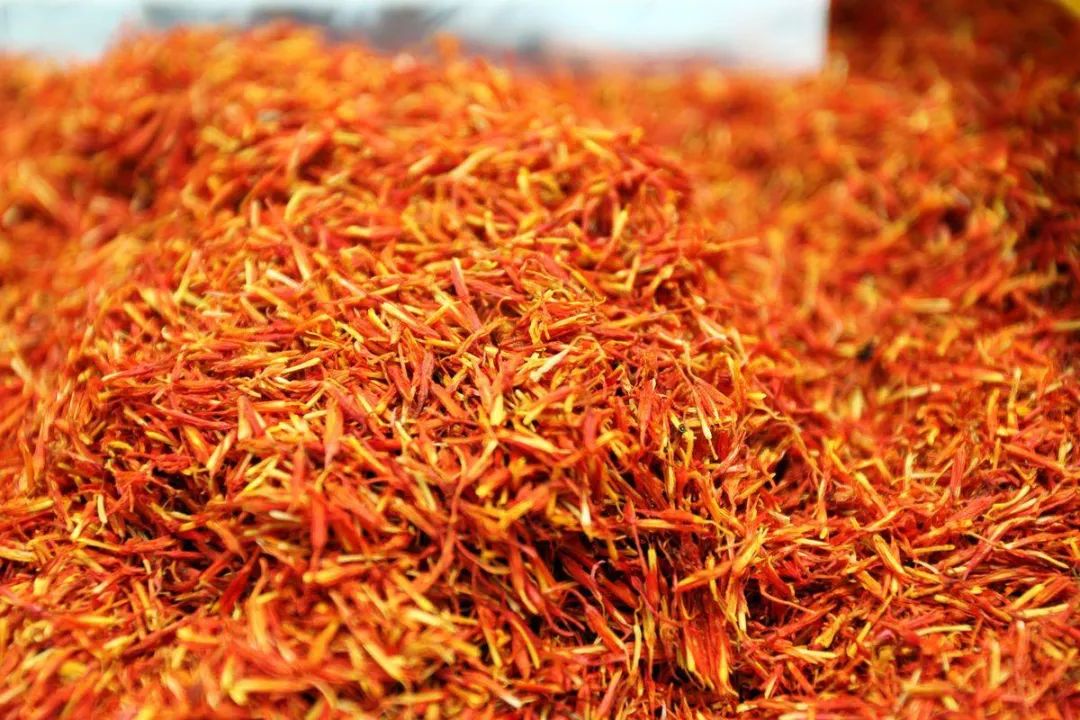 Safflower: Passionate and Versatile in Tea, Soup, Foot Soaks, and Medicine!