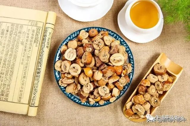 Symptoms of Blood Deficiency in Traditional Chinese Medicine