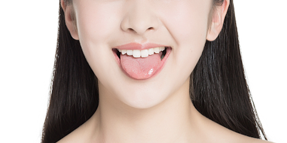 Is a Clean Tongue Always Better? Wrong! It May Indicate You Are 'Suffering from Illness'! A Healthy Tongue Actually Looks Like This...