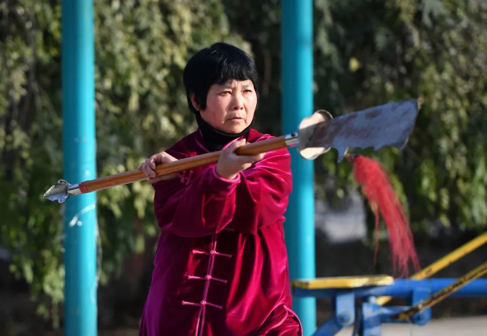 Who Practices Tai Chi? A Flourishing Community!