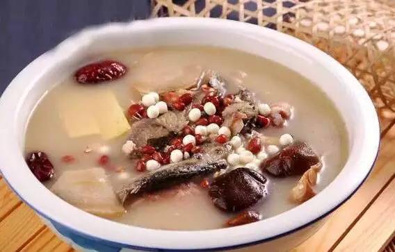 Got Dampness? 20 Recipes for Damp-Removing Soups That Nourish Yin, Tonify Qi and Blood, Support the Lungs, and Strengthen Essence, Suitable for All Ages