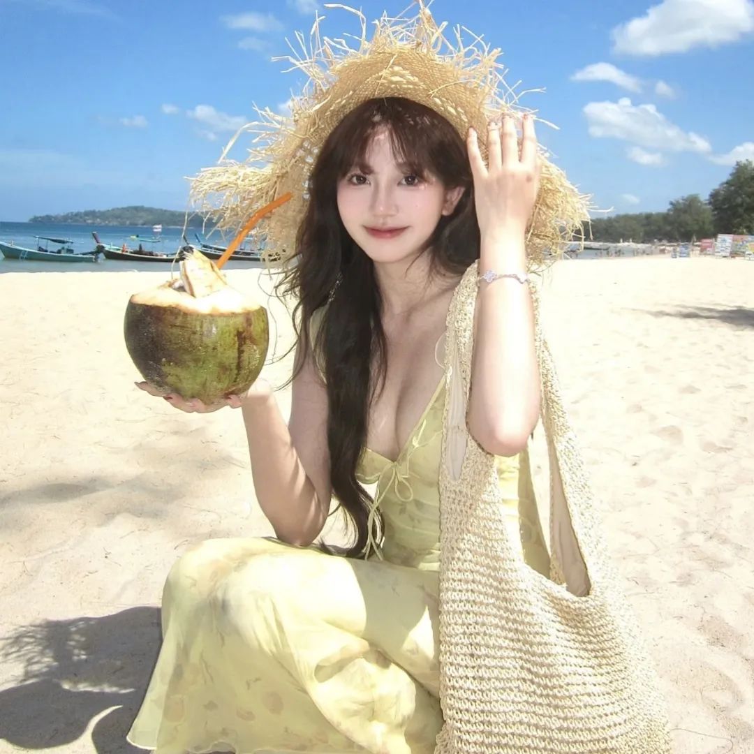 Summer Memories of Straw Hats and Damp Heat