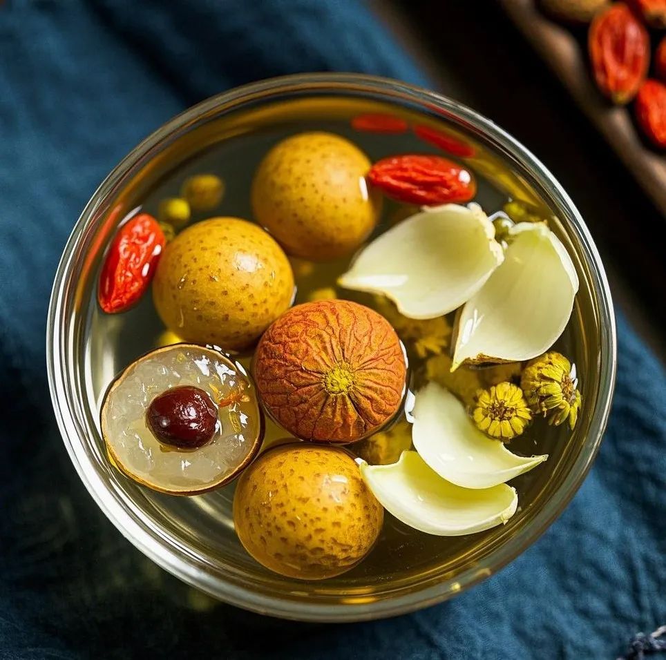 Cook Longan with These Ingredients for Easy Sleep, Qi and Blood Nourishment, and Radiant Complexion